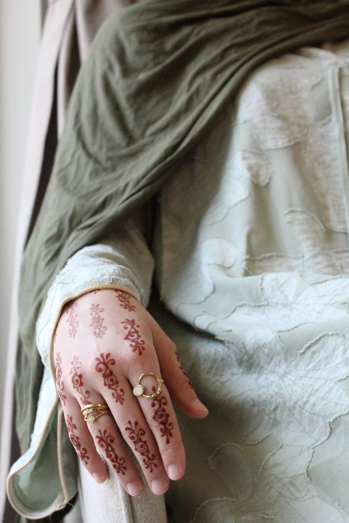 ABAYA NAJMA OLIVE